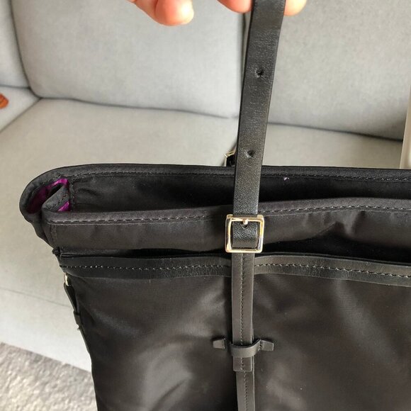 Victorinox Victoria Black Expandable Carry-all Business Laptop Tote Slide-On - Picture 5 of 16